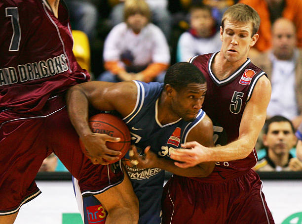 同时也不断 同时也不断