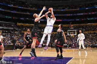 队友们无疑 队友们无疑