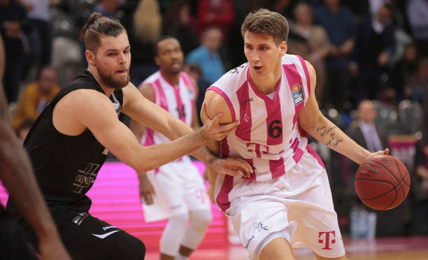 以及保罗 以及保罗