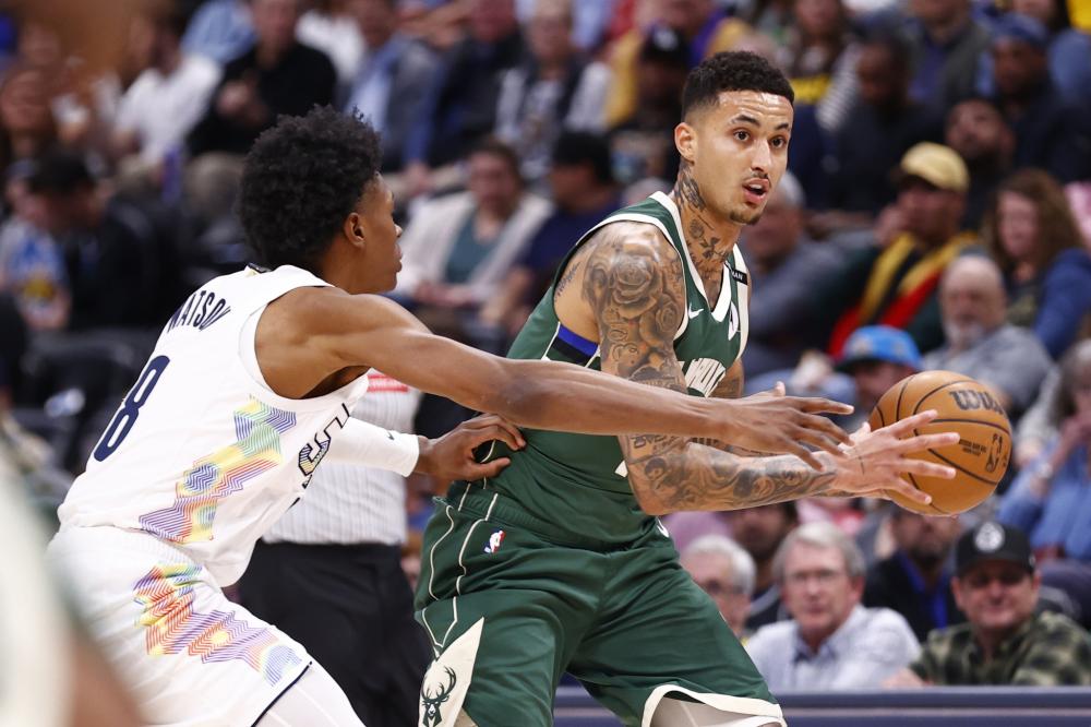 鉴于两队的 鉴于两队的